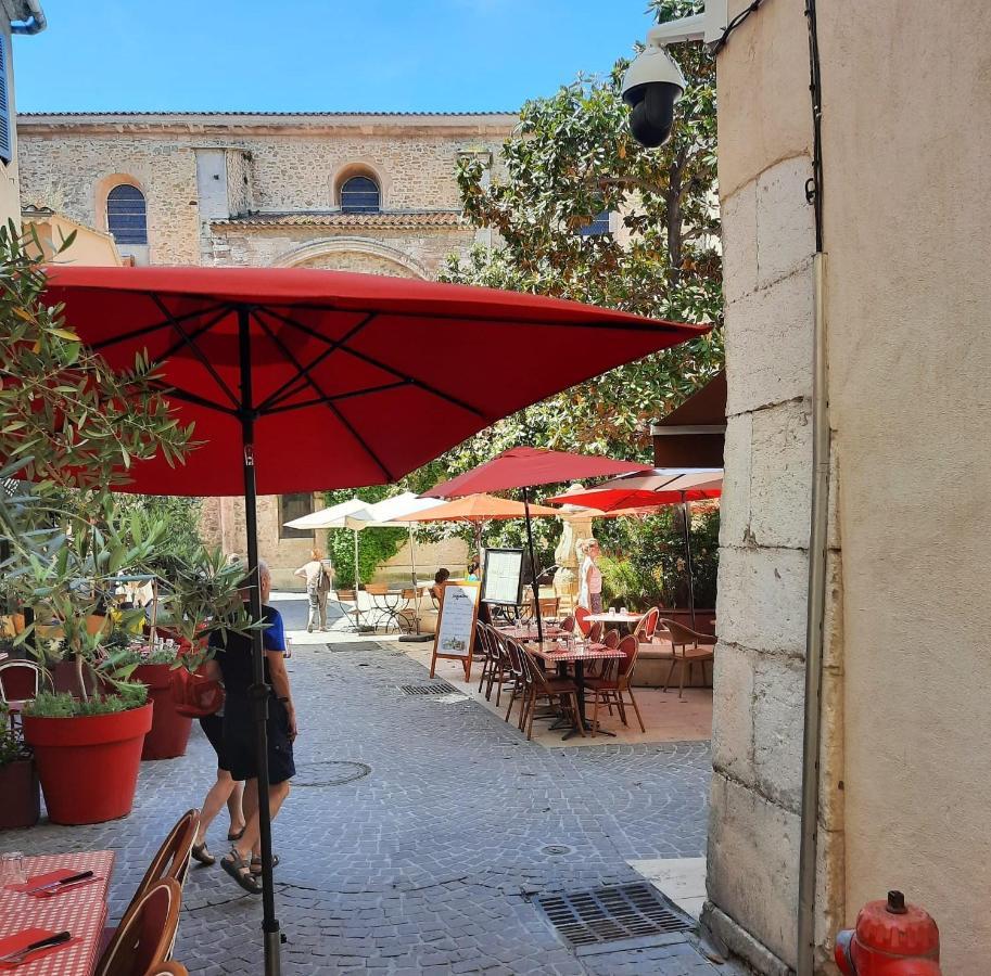Renovated Fully Equipped Studio For 2 To 4 Pers Apartment La Ciotat Exterior photo